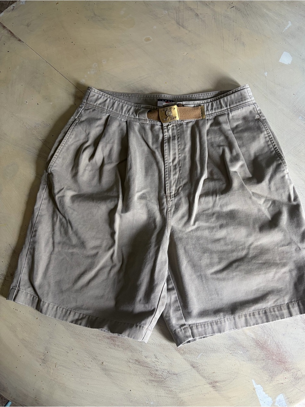 Vintage Tommy Hilfiger khaki shorts with metal belt buckle Size 34